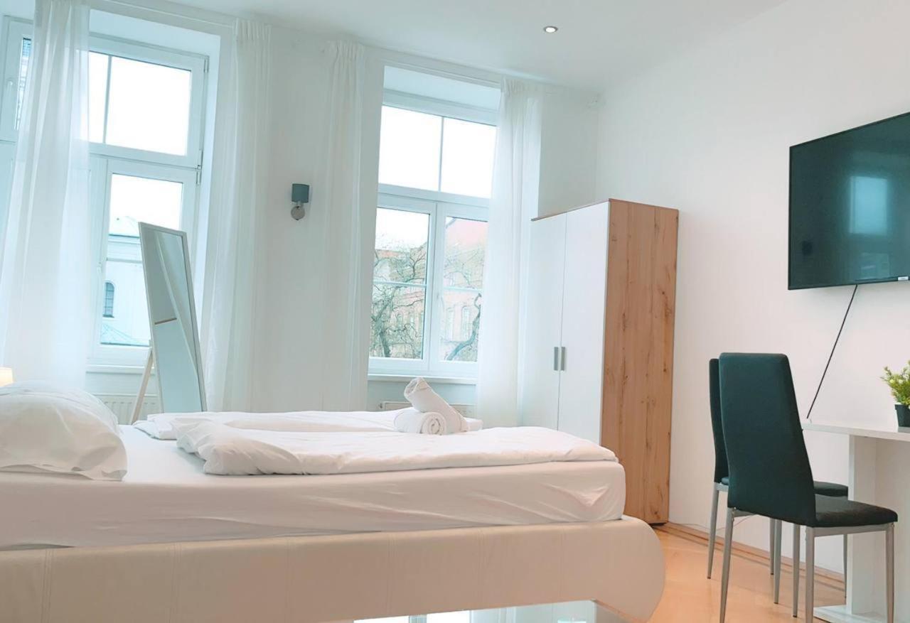 Deluxe Double Room Kp Βιέννη Εξωτερικό φωτογραφία